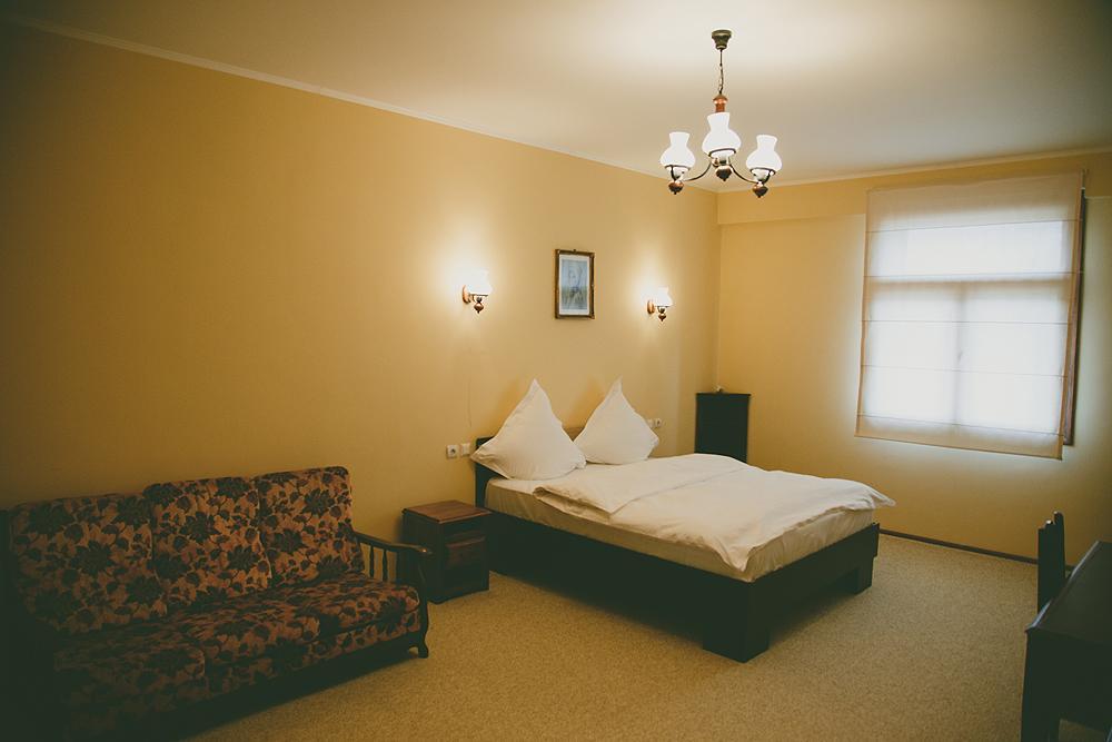 Conac Polizu Hotel Maxut Room photo